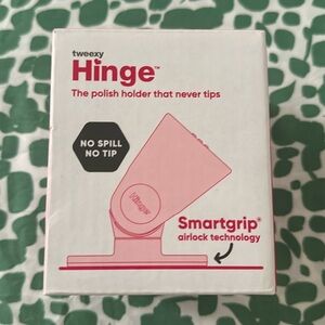Hinge nail polish holder